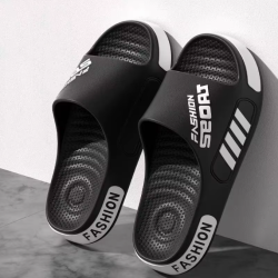 Men Slippers Summer Flat Sole Home Slippers For Women Man Open Toe Trend Slides Couple Light Beach Shoes Sandals
