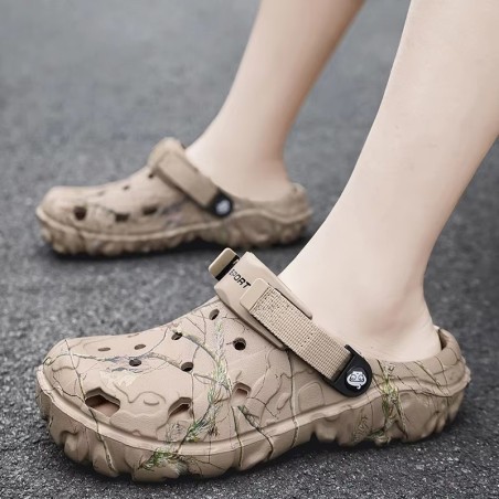 Summer Men's Sandals New Home Garden Shoes Comfortable and Lightweight Men Slippers Non-Slip Soft Bottom Flip Flop Sandals