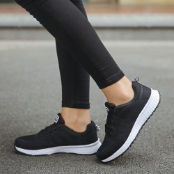 Women Casual Shoes Fashion Breathable Walking Mesh Flat Shoes Sneakers Women 2021 Gym Vulcanized Shoes White Female Footwear